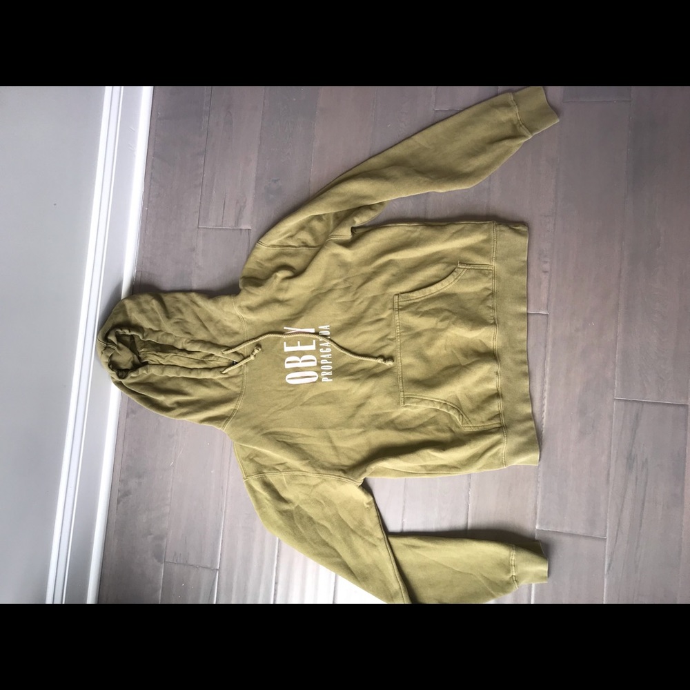 obey sweatshirt